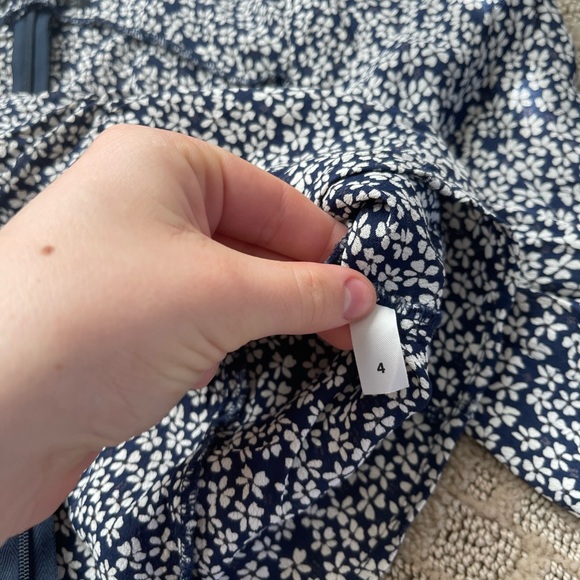 (4) Reformation Blue & White Floral Crop Top - Picture 5 of 11